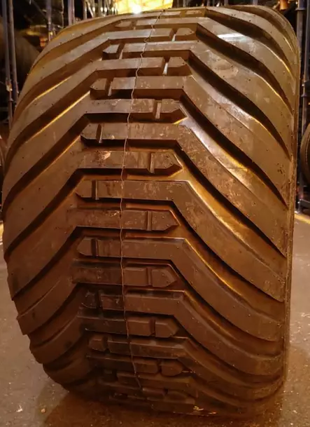 500/45-22.5 Neumaster SCI3 16PR I-3 TL DOT: 2022 - Traktorin renkaat - 298660 - 1