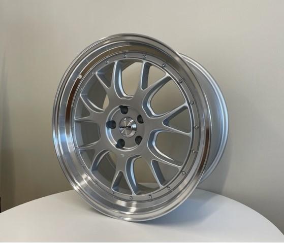 Nano 5356 Silver Machined 9,5x20 5/112 ET30 CB66,6 BLACK FRIDAY 23 60° - Alumiinivanteet - 329442 - 1