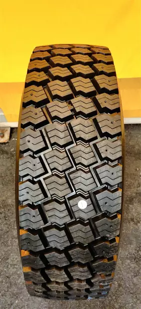 315/70R22,5 156/150L KA pinnoitettu Noktop 21 sis. 1 Bridgestone runko DRIVE DOT: 2026 - Kuorma-auton renkaat - 357333 - 1