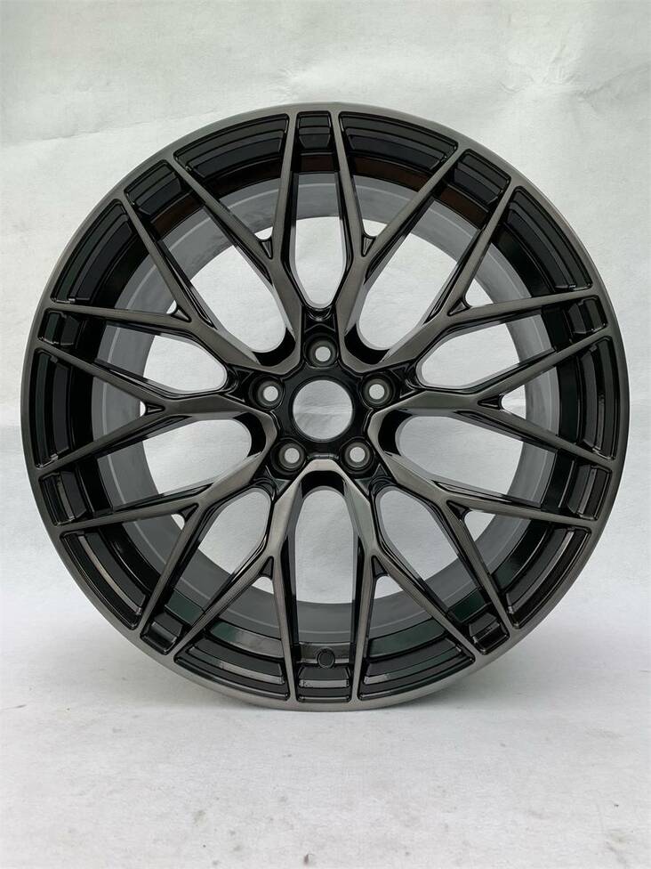 Grossen 10 Black Face, Grey Tint 8,5x19 5/112 ET35 CB66,5 R14 - Alumiinivanteet - 242655 - 1
