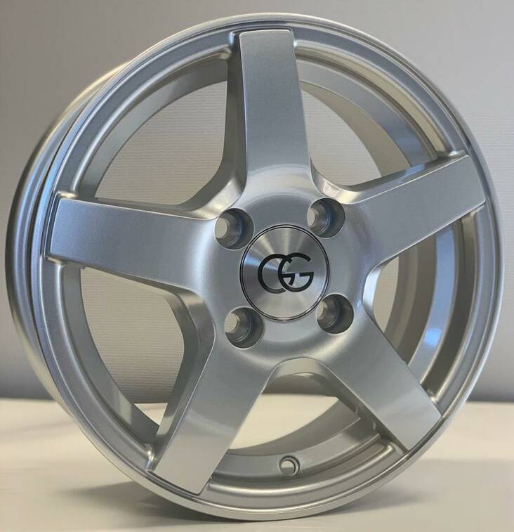 GG Trailer Silver 6x13 5/112 ET30 CB66,6 R12 - Alumiinivanteet - 271976 - 1