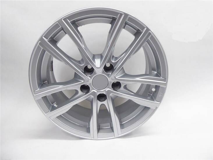 Nissan Qashqai 7x17 5/114 ET40 CB67,1 60° - Alumiinivanteet - 323776 - 1