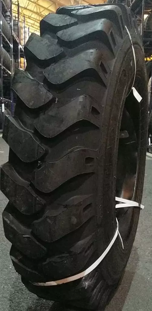 11.00-20 Neumaster W-3A 18PR TTF E-2 SETTI DOT: 2020 - OTR-/ Teollisuusrenkaat - 280757 - 1