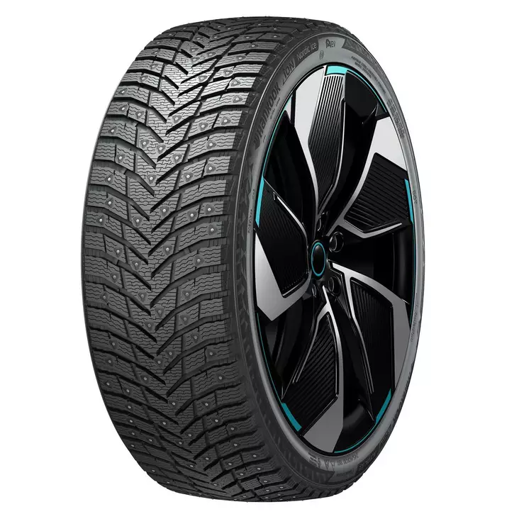 235/50R20 Hankook iON Nordic i*ce SUV IW04A XL FP Nasta DOT: 2024 - Nastarenkaat - 338167 - 1