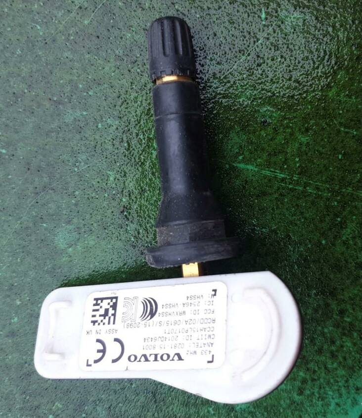 Volvo XC90 OE sensori 31362304 Snap-in (kumivarrellinen) - Rengaspaineanturit - 299077 - 1