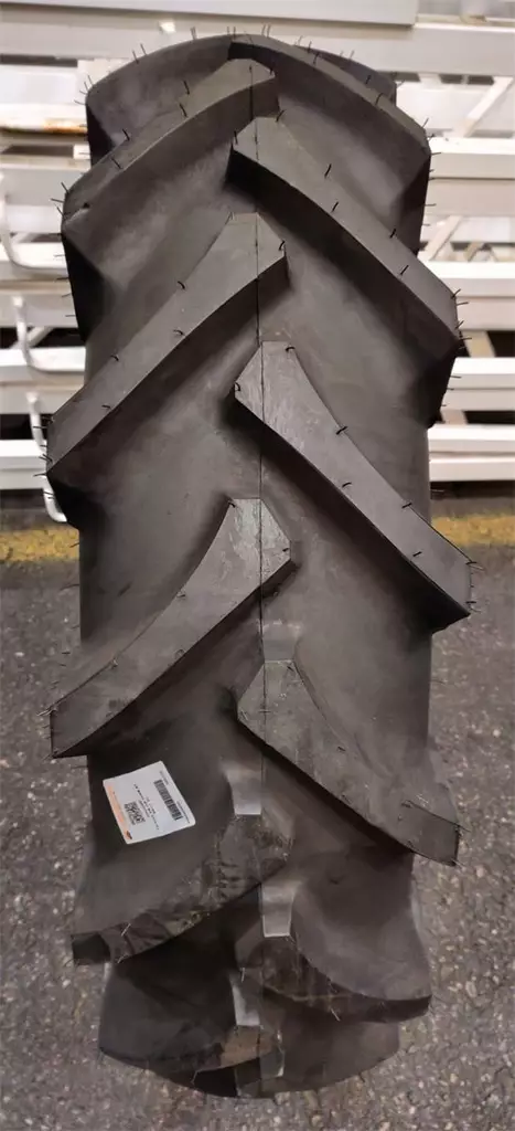 16,90-34 Ascenso AFB 821 16PR SB CR DOT: 2024 - Traktorin renkaat - 350098 - 1