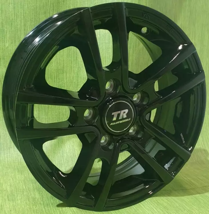 Trailer L1024 Black 5,5x14 5/112 ET30 CB66,6 BLACK FRIDAY 24 R12 - Alumiinivanteet - 350129 - 1
